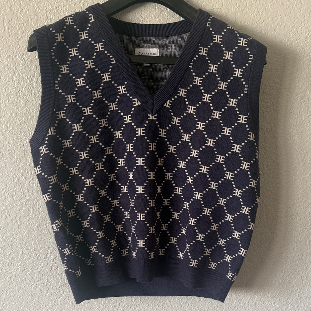 Navy Blue Patterned Sleeveless Top